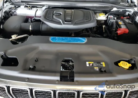 2024 Jeep Wagoneer L Series I z USA, uszkodzony, nr VIN 1C4SJSAP8RS195134